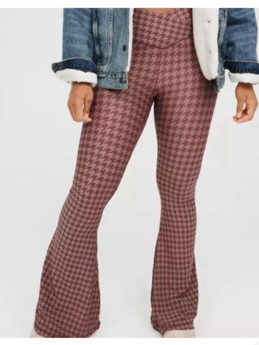 Offline by Aerie Real Me High Waisted Crossover Flare Leggings Women's Medium